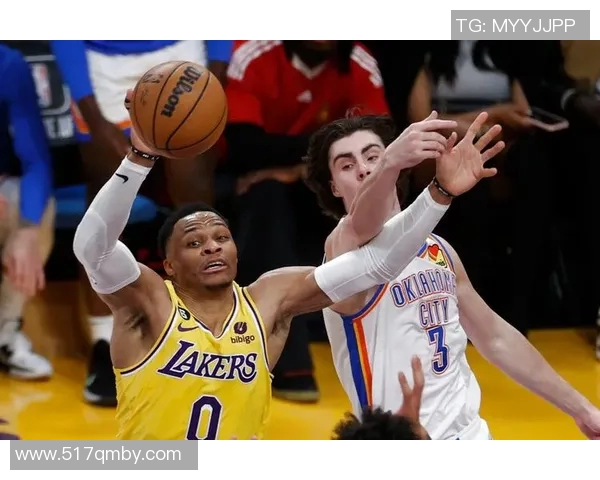 约什吉迪引领年轻球员崛起展现出色篮球才华与未来潜力