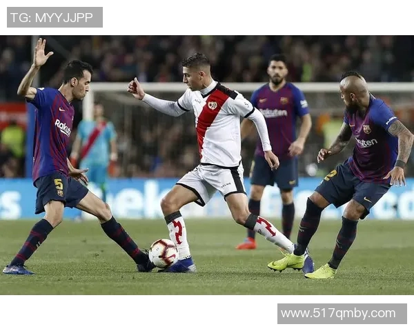 巴萨与河床精彩对决回顾分析球场上的激情与战术较量 巴萨与河床精彩对决回顾分析球场上的激情与战术较量