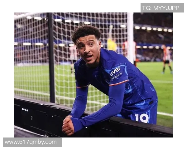 桑乔：从英超新星到国家队希望之星的成长之路与挑战